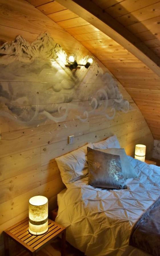 Au-Dela Des Nuages, Maison D'Hotes Insolite & Spa Aubessagne Buitenkant foto