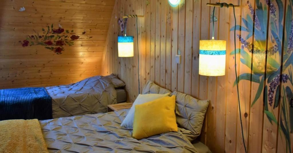 Au-Dela Des Nuages, Maison D'Hotes Insolite & Spa Aubessagne Buitenkant foto